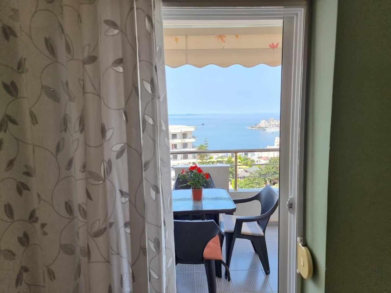 Two Suns Apartament Sarandë Exteriör bild